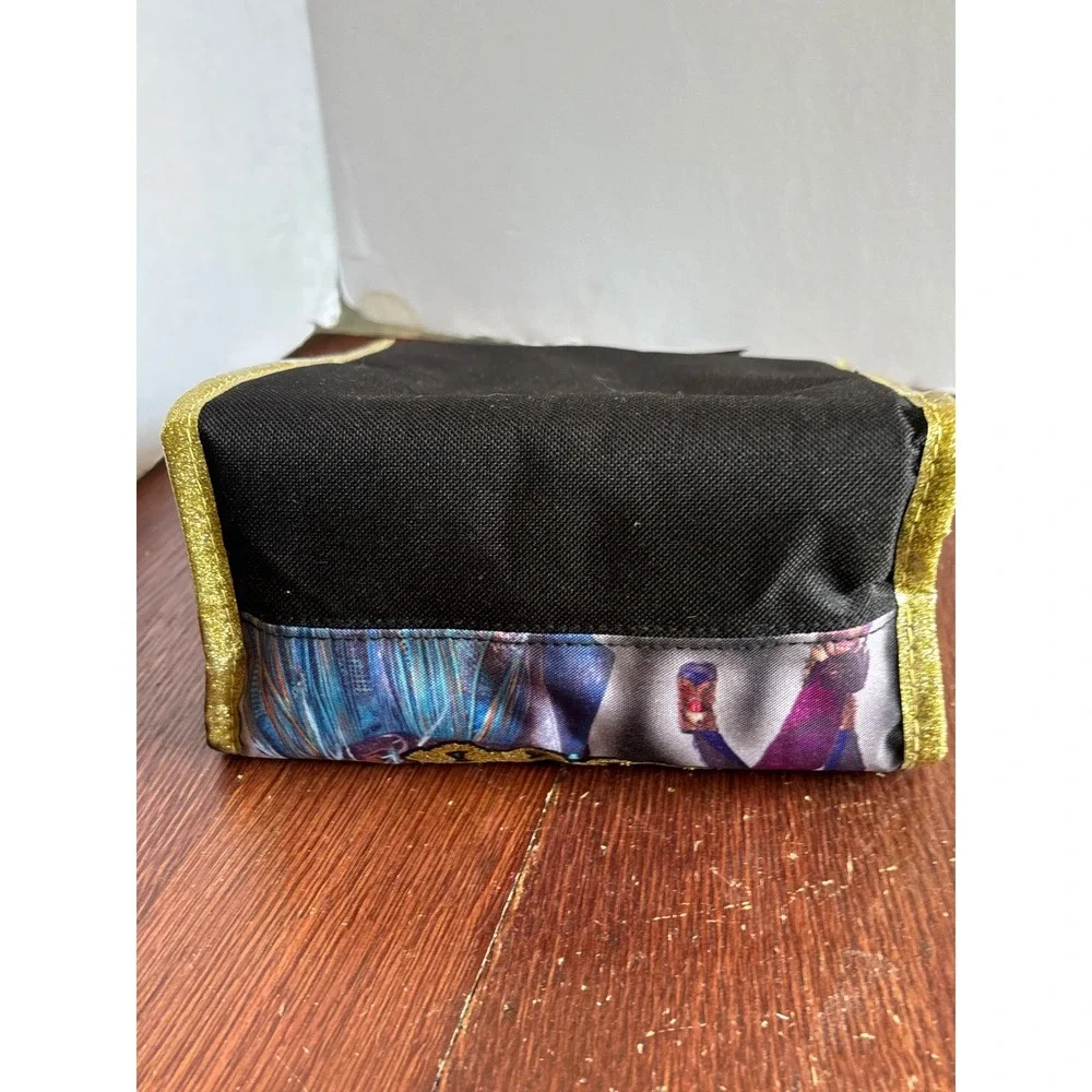 Disney Descendants 2 Insulated Lunch Bag Gold Glitter Wicked Mal Evie Uma NWT